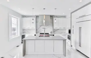 دلیل زرد شدن کابینت سفید و روش های ساده برای رفع آن