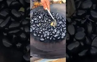 (ویدئو) نان سنگک چینی دیده بودید؟!