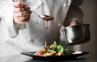 ۹ اشتباه آسیب‌رسان در پخت و پز مواد غذایی