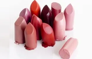 ترفند بازسازی رژ لب شکسته در سه سوت!