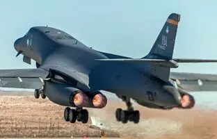(ویدئو) قابلیت عجیبی که فقط بمب افکن B-1 آمریکا دارد!