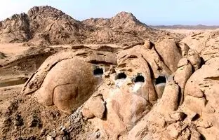 ۵ پروژۀ رؤیایی در عربستان؛ از «شهر عمودی» تا «غار‌های مدرن»