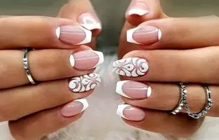 ۸ ایده‌ی جذاب برای فرنچ ناخن!