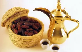 هسته‌های خرمارو دور نریز! باهاشون قهوه درست کن!