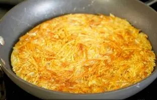 (ویدئو) تا حالا سیب زمینی تخم مرغ به سبک کُره ای درست کردی؟