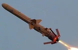 (تصویر) رونمایی غیر منتظره اوکراین از یک سلاح جدید و عجیب!