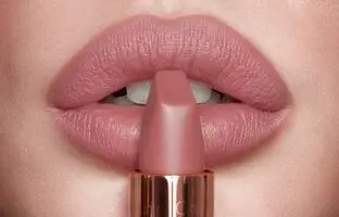 بهترین مارک رژ لب مخملی رو می شناسی؟