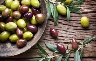 زیتون بازاری طعم دار رو اینجوری درست می‌کنن!
