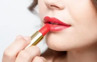 اگه سلامتیت برات مهمه این رژلب های جامد بدون سرب رو بخر!