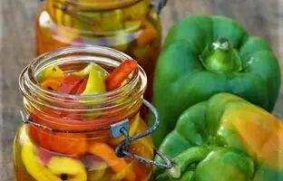 ترشی خیار تا حالا خوردی؟ خیلی معرکه‌ست!