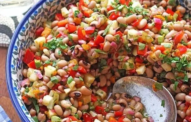 این سالاد پرتغالی می‌تونه یه وعده غذایی باشه!