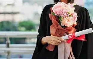 دنبال هدیه برای فارغ‌التحصیلی می‌گردی؟! این ایده‌ها عالین!