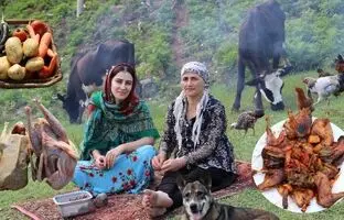 (ویدئو) پخت مرغ و اردک محلی به سبک بانوی روستای اهل آستارا