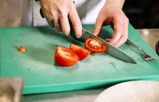 بهترین روش برای پوست کندن گوجه فرنگی