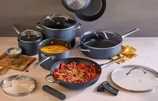 ۶ دلیل برای تجدید نظر در استفاده از تابه های نچسب