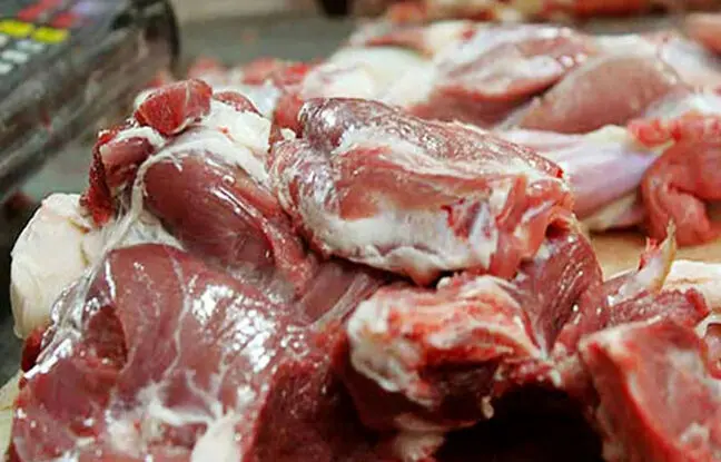 (ویدئو) آلمانی ها با دم گاو این غذای خوشمزه و ساده رو درست می کنن!