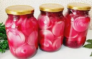 (ویدئو) با پیاز و لبو این ترشی متفاوت، ساده و بسیار خوشمزه رو درست کن