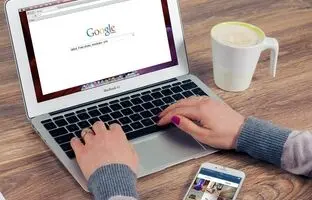 راه‌ تشخیص اخبار واقعی از جعلی در اینترنت