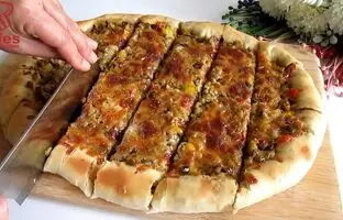 (ویدئو) اگه میخوای یه پتزای بدون گوشت ساده و خوشمزه درست کنی اول این ویدئو رو تماشا کن