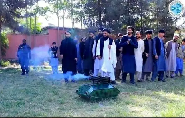 (ویدئو) رونمایی طالبان از یک مینی تانک عجیب