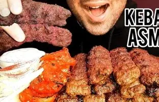 (ویدئو) غذا خوردن با صدا؛ خوردن دیدنی 14 سیخ کباب کوبیده توسط یک جوان ایرانی