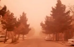 (ویدئو) طوفان مهیب گرد و خاک در شهرستان‌های سرخس