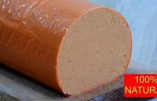 (ویدئو) به همین سادگی توی خونه کالباس مرغ کاملا طبیعی و سالم درست کن