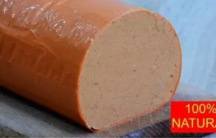 (ویدئو) به همین سادگی توی خونه کالباس مرغ کاملا طبیعی و سالم درست کن