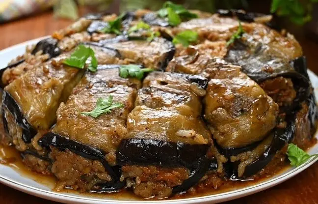 (ویدئو) تاحالا این دلمه بادمجان رو نخوردی، حتما امتحان کن
