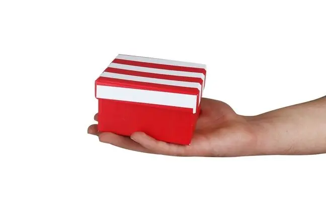 اگه می‌خوای هدیه با رنگ قرمز بخری اینا مناسبن!