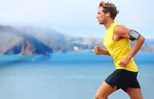 ۱۰۰ گام پیاده روی رو به عقب به اندازه ۱,۰۰۰ قدم پیاده روی رو به جلو مفید است!