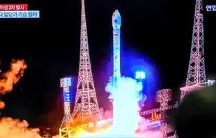(ویدئو) لحظه انفجار موشک کره‌شمالی در آسمان شب