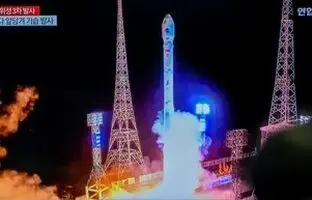 (ویدئو) لحظه انفجار موشک کره‌شمالی در آسمان شب