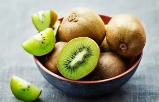 با این ترفند کیوی رو یک سال تازه نگه دار