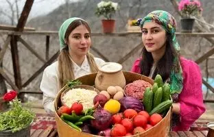 (ویدئو) پخت یک غذای متفاوت با گوشت چرخ کرده و پنیر پیتزا توسط خانواده روستایی آستارایی