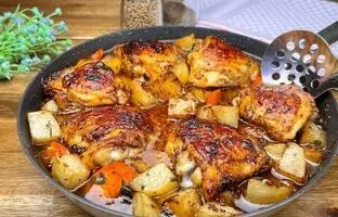 (ویدئو) طبخ یک غذای خوشمزه و جدید با سیب زمینی و مرغ توسط آشپز مشهور آلمانی