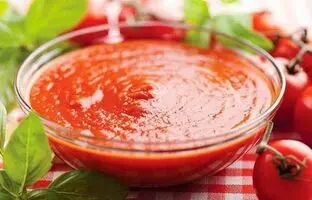 (ویدئو) نوشیدن یک لیتر سس گوجه فرنگی