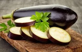 (ویدئو) یک غذای ساده و خوشمزه با گوجه و بادمجان به سبک مراکشی
