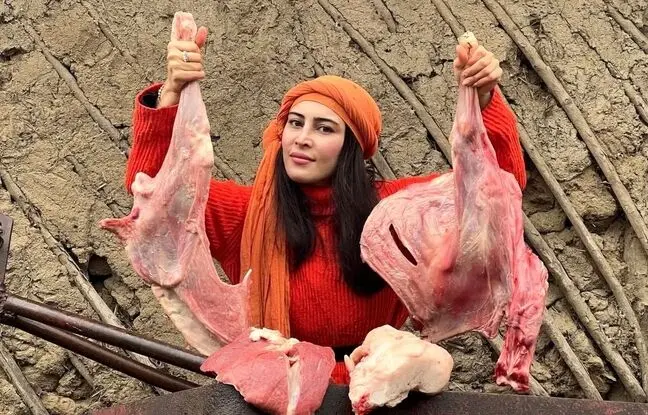 (ویدئو) پخت یک غذای محلی با 6 کیلوگرم گوشت توسط مادر و دختران روستایی آستارایی