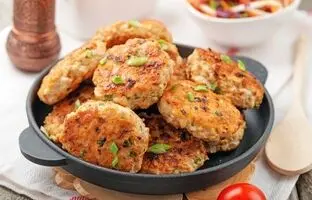 کوکوی مرغ زعفرونی رو همین امروز درست کن! یه غذای نجیب و خوش عطر!