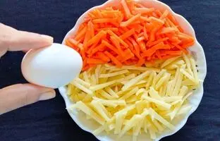 (ویدئو) اینطوری یه سیب زمینی تخم مرغ کاملا متفاوت درست کن