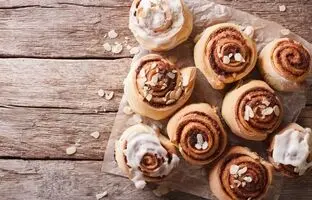 (ویدئو) پیشنهاد یک کیک رول خوشمزه و ساده برای دورهمی شب یلدا