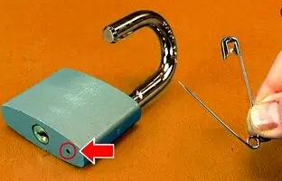 (ویدئو) 2 راه بسیار آسان و سریع برای باز کردن کلید بدون قفل