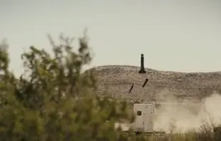 (تصاویر) رونمایی از اولین موشک پدافندی جهان با قابلیت استفاده مجدد!
