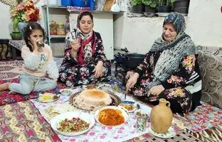 (ویدئو) پخت یک غذای محلی با گوشت گاو به سبک بانوی روستایی ارومیه ای