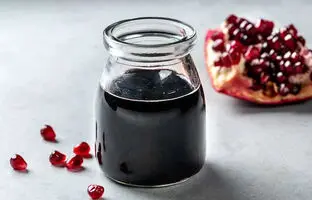 طرز تهیه شربت انار خانگی به صورت طبیعی؛ ترش و ملس