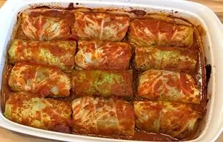 (ویدئو) غذاهای روستایی: یخت یک دلمه کلم متفاوت به سبک بانوی روستایی ایرانی