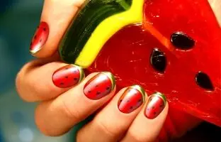 (تصاویر) ایده‌های جذاب برای طراحی ناخن مخصوص شب یلدا!