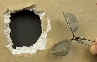 (ویدئو) اگر دیوار خانه سوراخ شد، به روش این استاد استرالیایی آن را ترمیم کنید