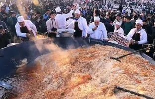 (ویدئو) پخت بزرگترین پلو ازبکی با گوشت جهان به وزن 8 هزار کیلوگرم
